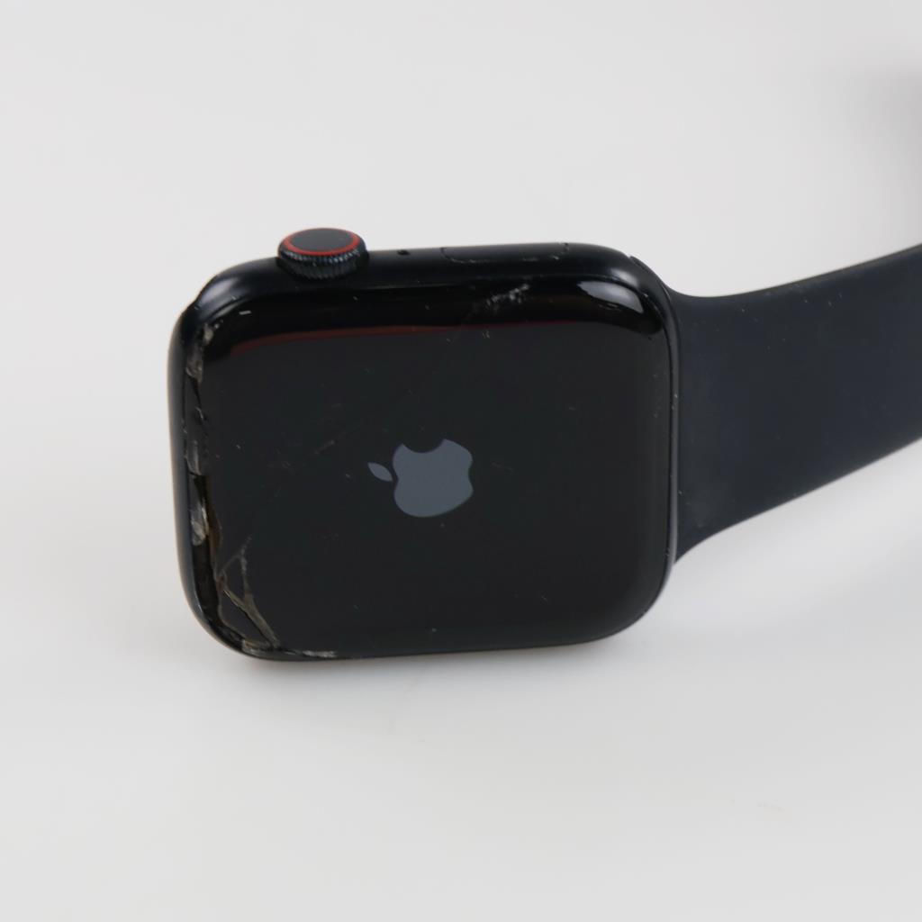 Apple Watch Series SE