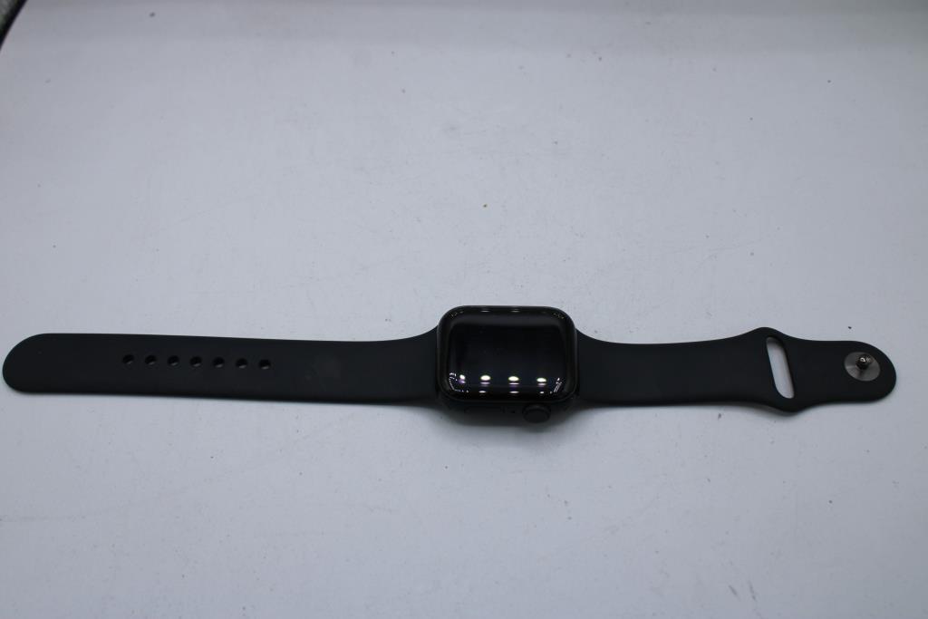 Apple Watch Series SE (GPS), 40mm Aluminum Case, Band (M/L) - Locked To Owner - SOLD FOR PARTS ONLY