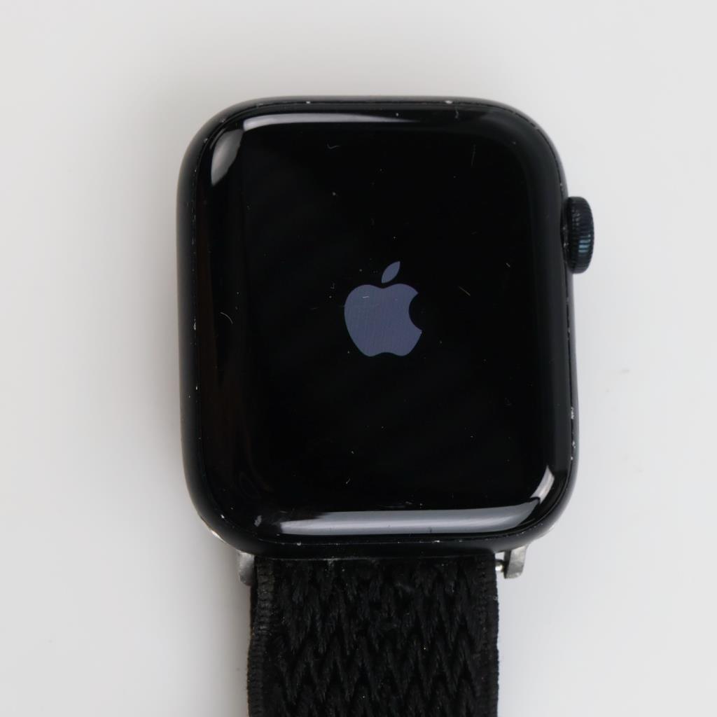 Apple Watch Series SE Sold For Parts