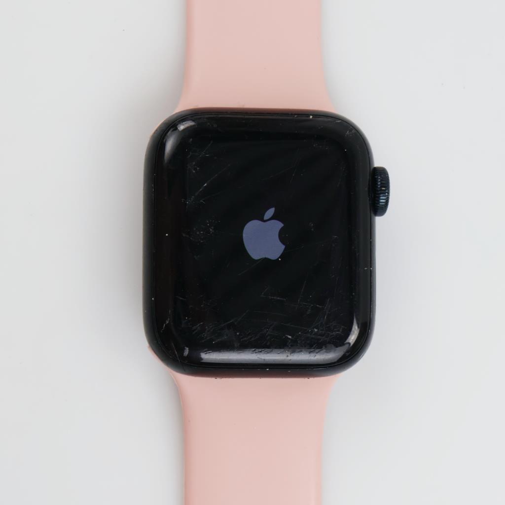 Apple Watch Series SE Sold For Parts