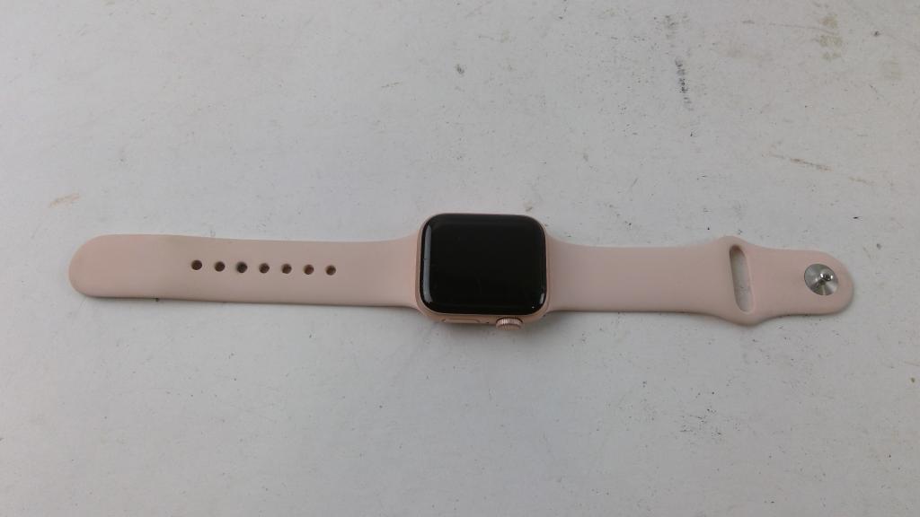 Apple Watch Series SE Sold For Parts