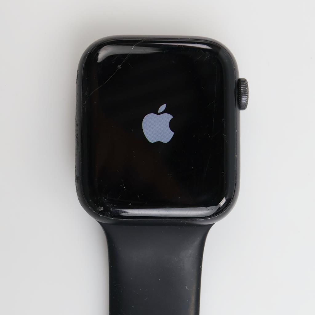 Apple Watch Series SE Sold For Parts
