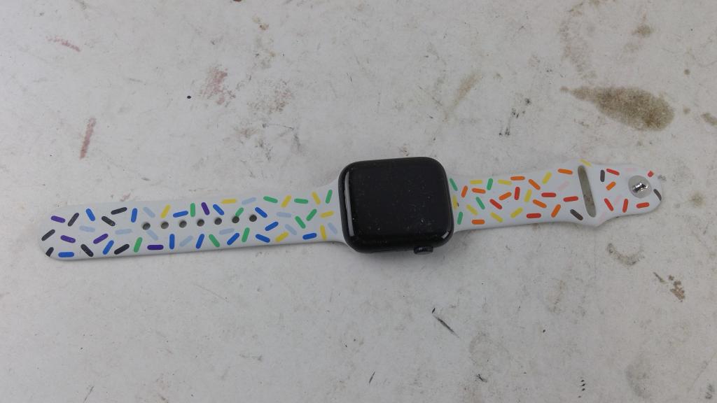 Apple Watch Series SE Sold For Parts