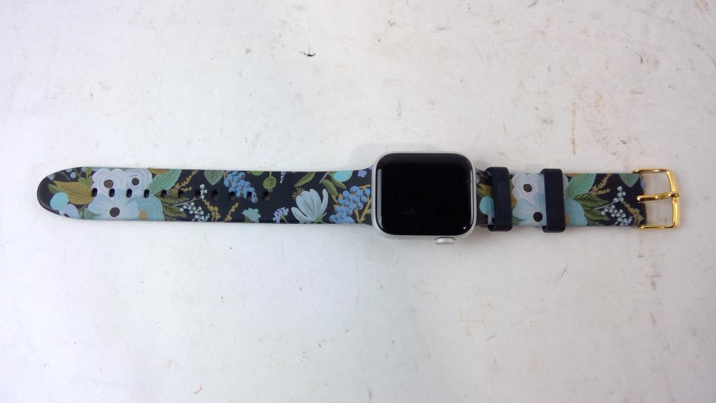 Apple Watch Series SE Sold For Parts