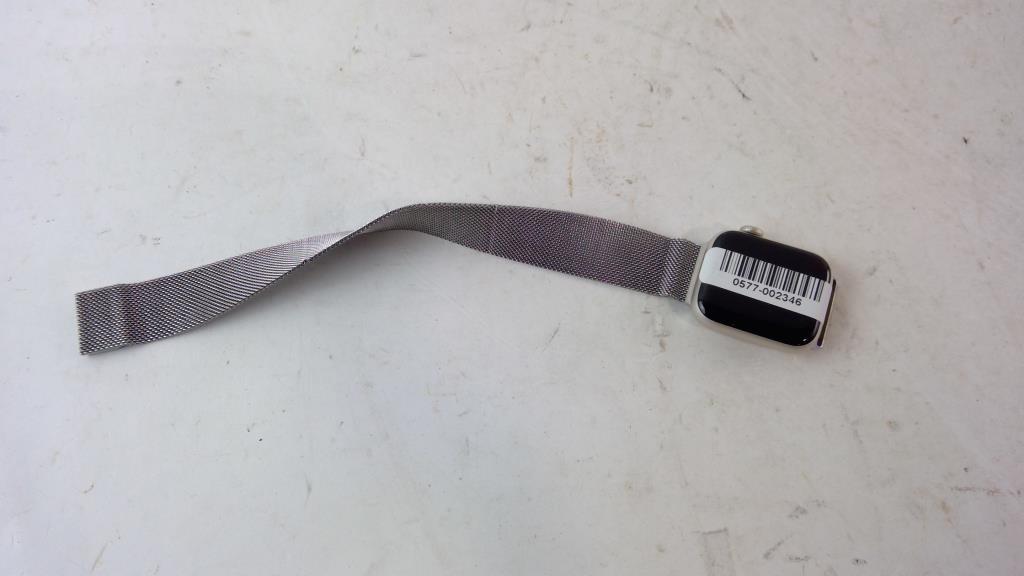 Apple Watch Series SE Sold For Parts