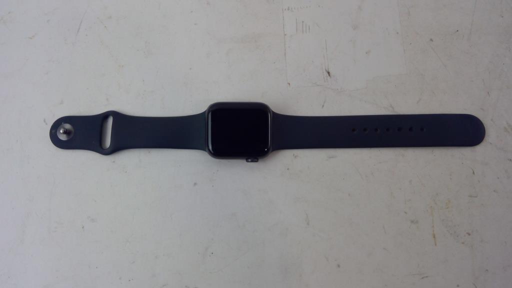 Apple Watch Series SE Sold For Parts