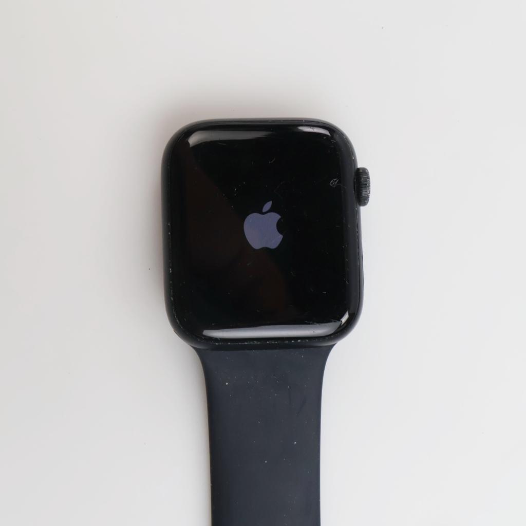 Apple Watch Series SE Sold For Parts