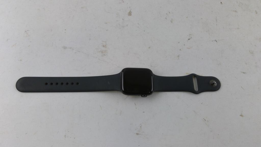 Apple Watch Series SE Sold For Parts