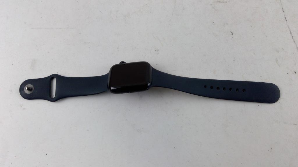 Apple Watch Series SE Sold For Parts