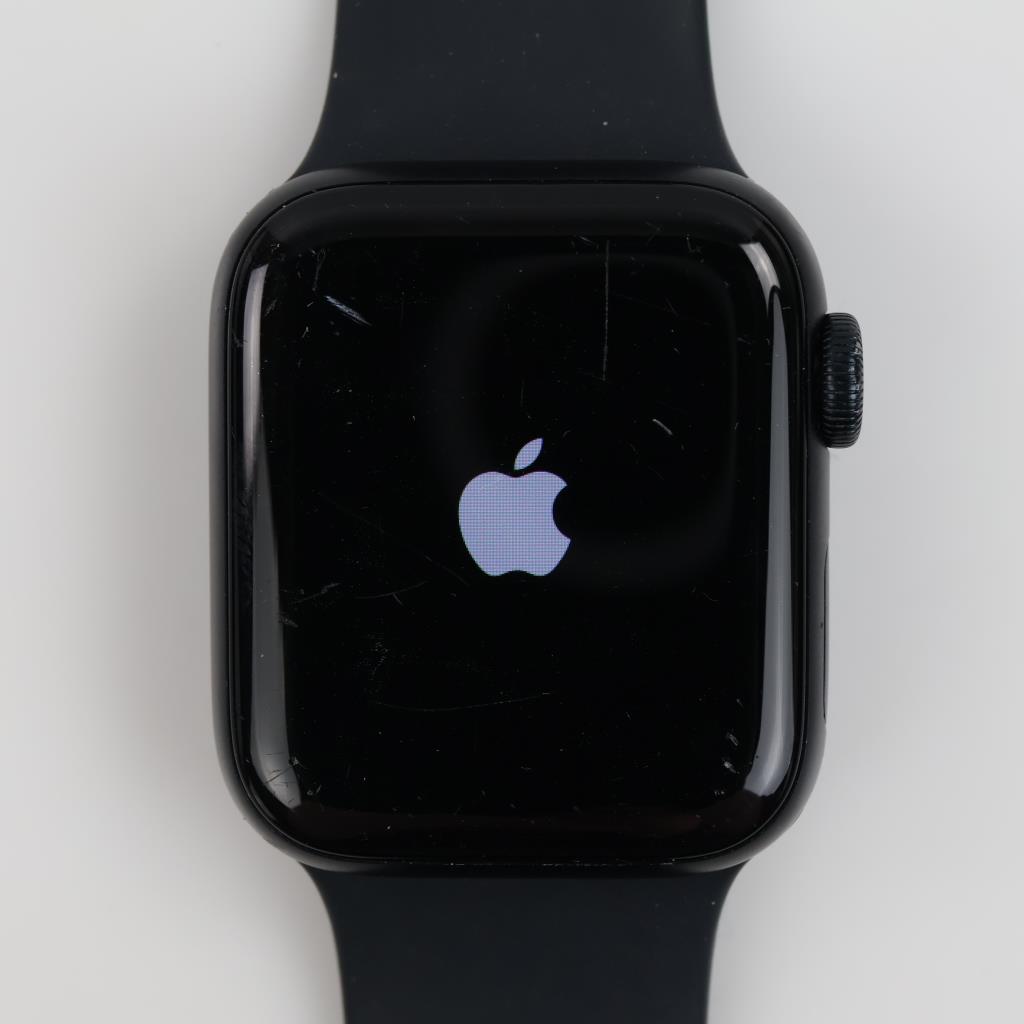 Apple Watch Series SE Sold For Parts