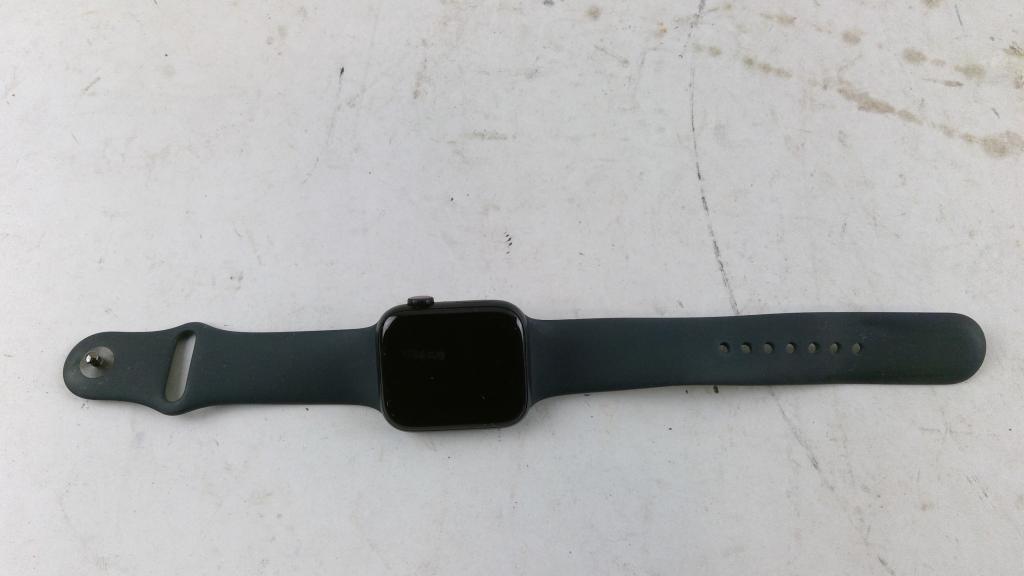Apple Watch Series SE Sold For Parts