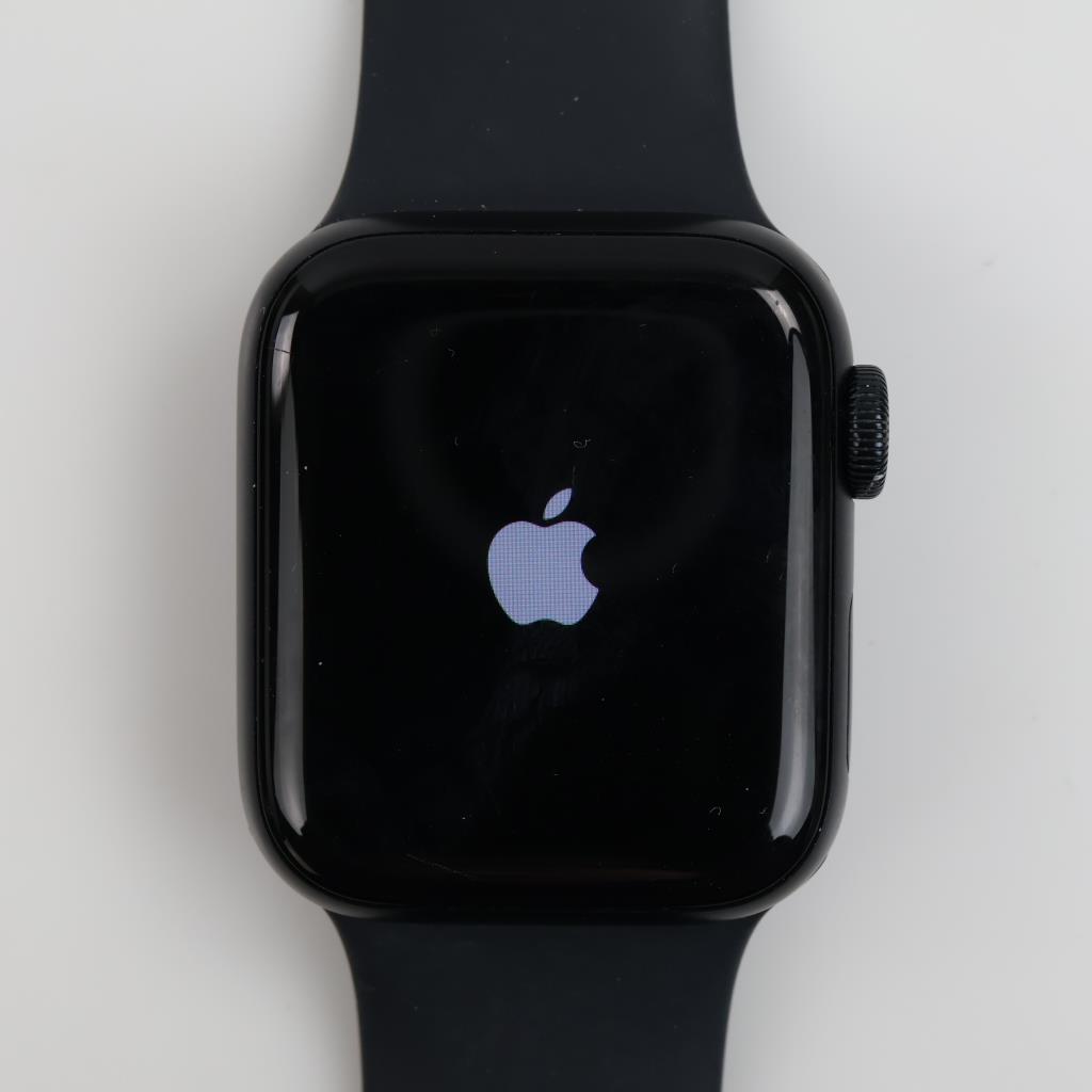 Apple Watch Series SE Sold For Parts