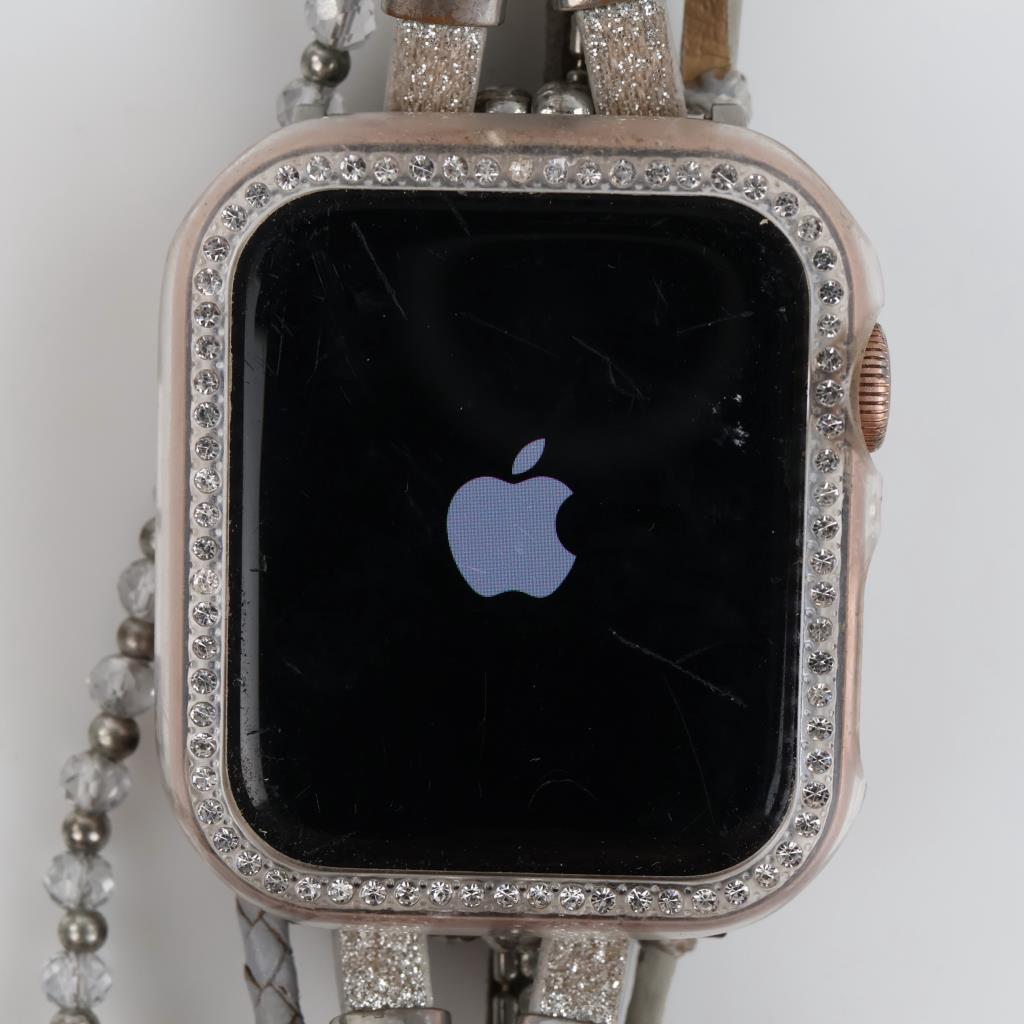 Apple Watch Series SE Sold For Parts