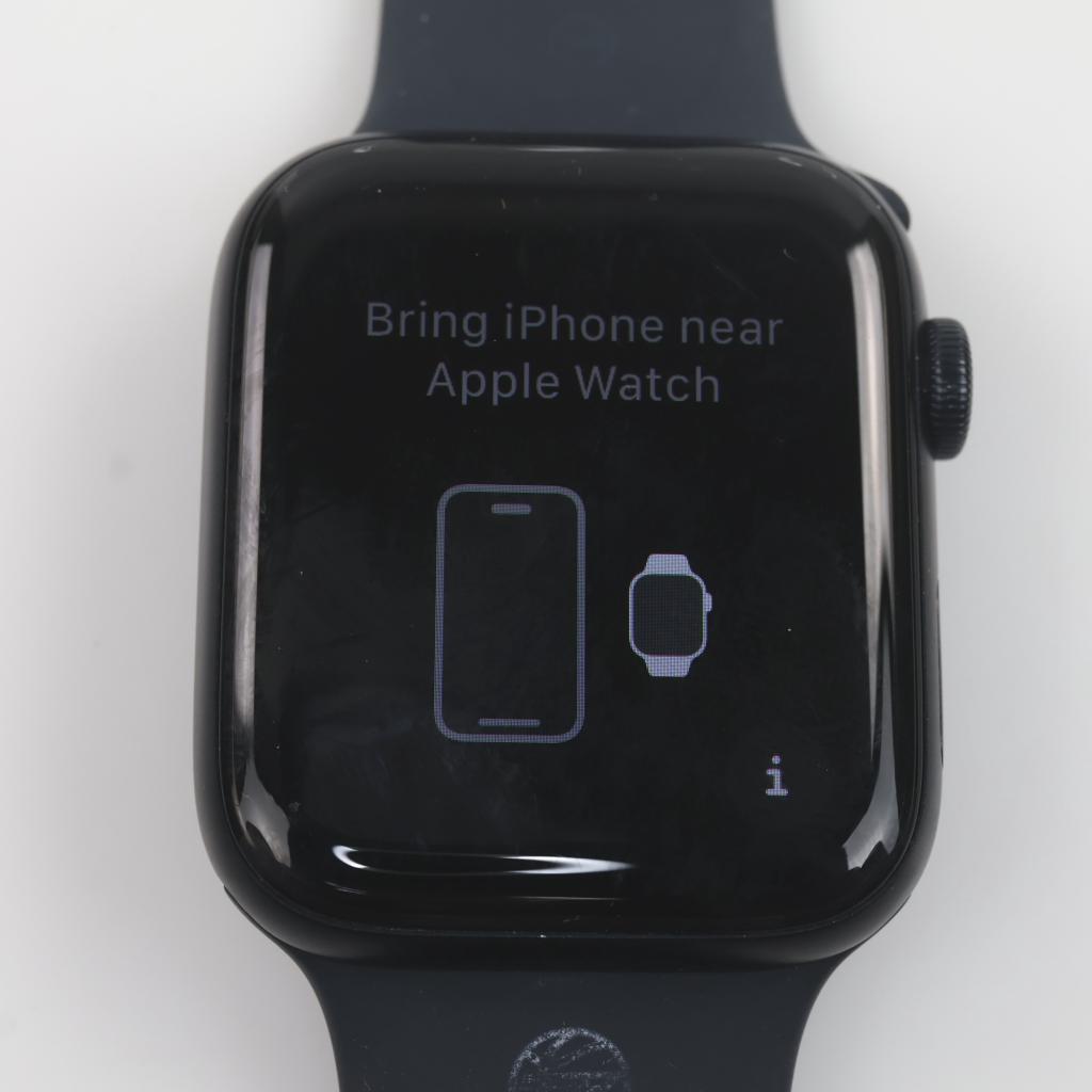 Apple Watch Series SE Sold For Parts