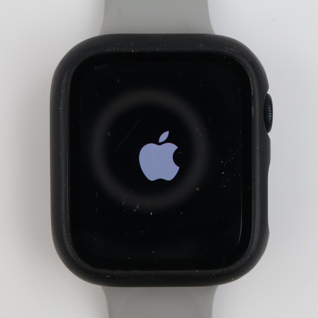 Apple Watch Series SE Sold For Parts