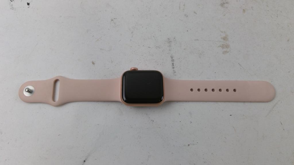 Apple Watch Series SE Sold For Parts