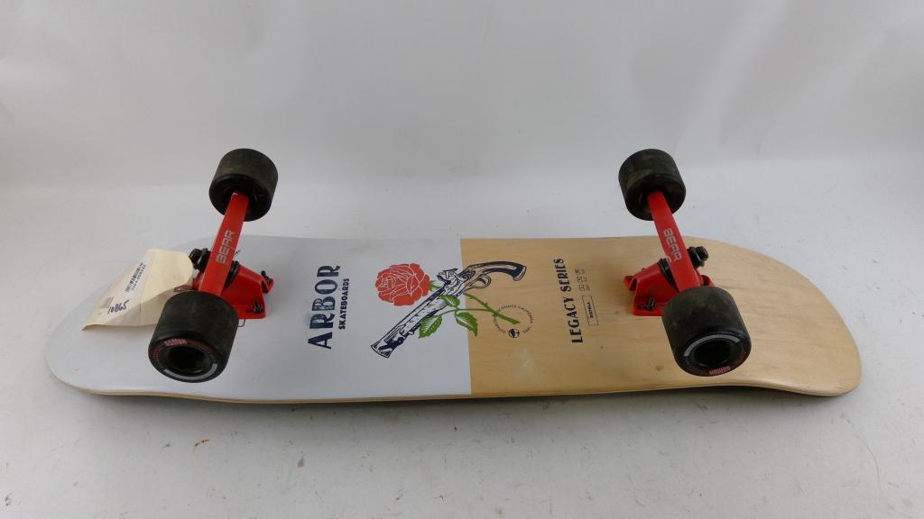 Arbor Skateboard