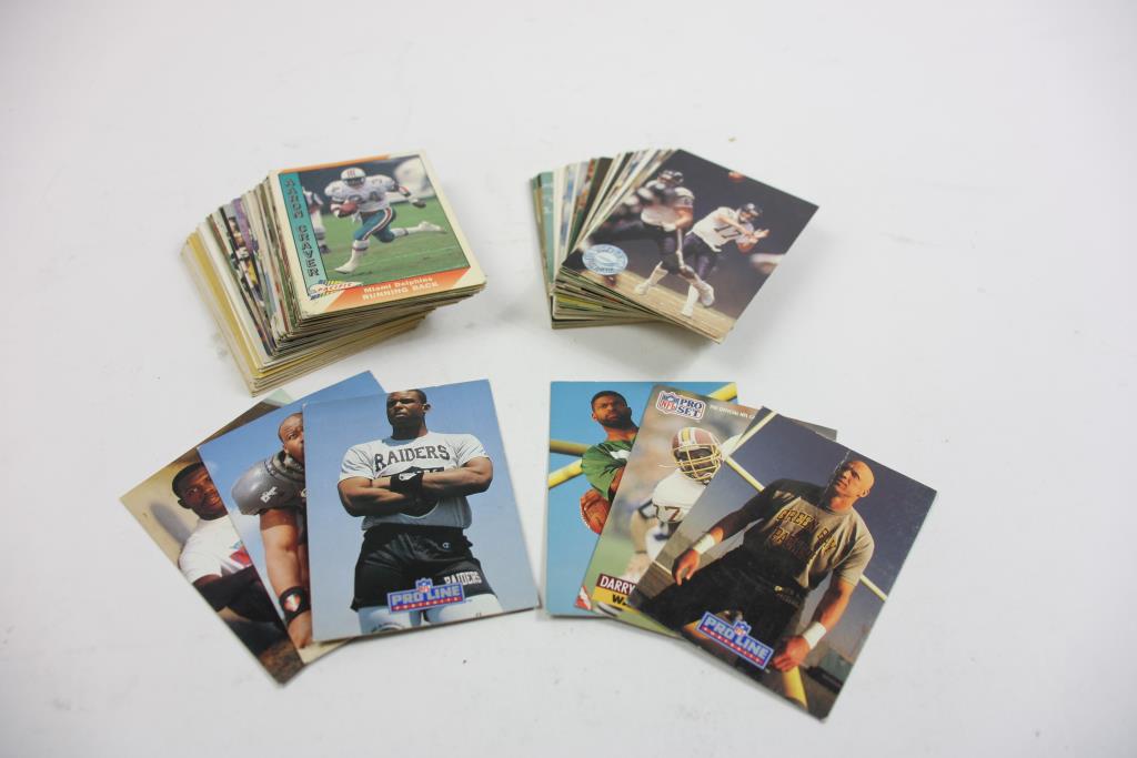 Assorted Sport Trading Cards 20+ Pieces Property Room
