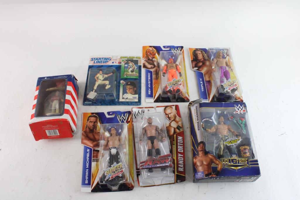 Assorted Sports Figures 5+ Pieces Property Room