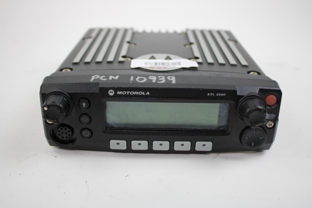 Astro 25  XTL 2500 P25 Motorola  Car Stereo