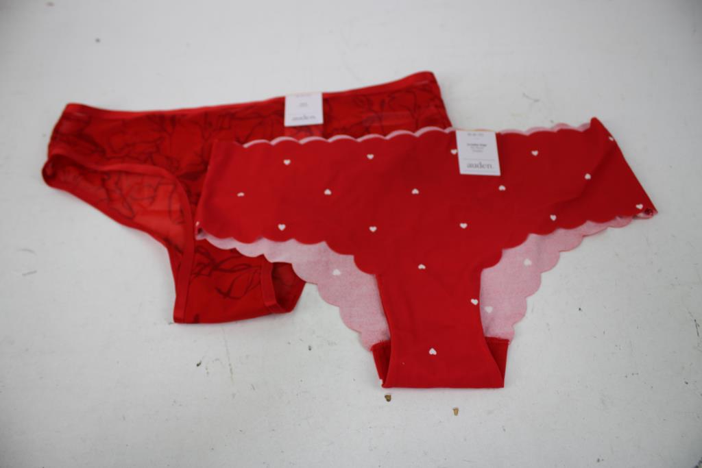 Auden Medium Underwear, Bodysuit, With False Lashes And Kissing Jelly Gloss, 8 Pieces