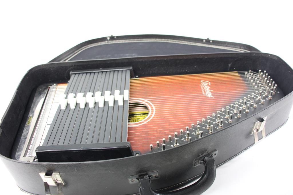 Auto Harp By Oscar Smith Property Room
