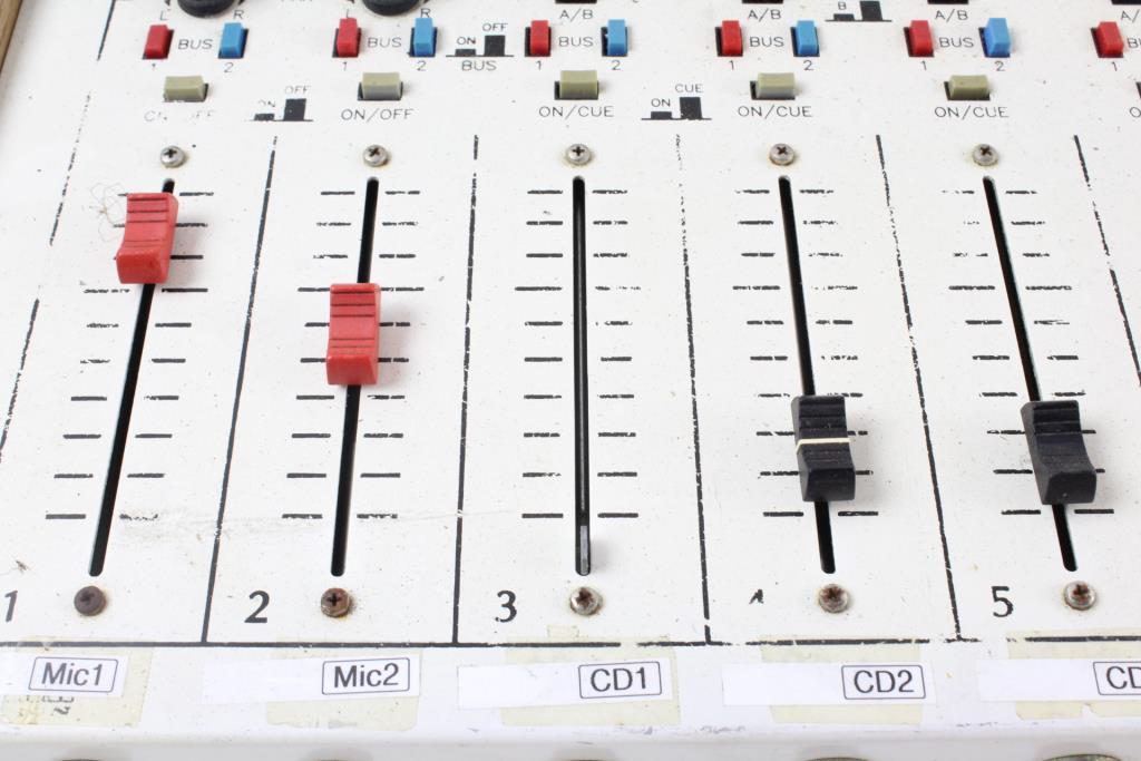 AutoGram Mini-Mixer | Property Room