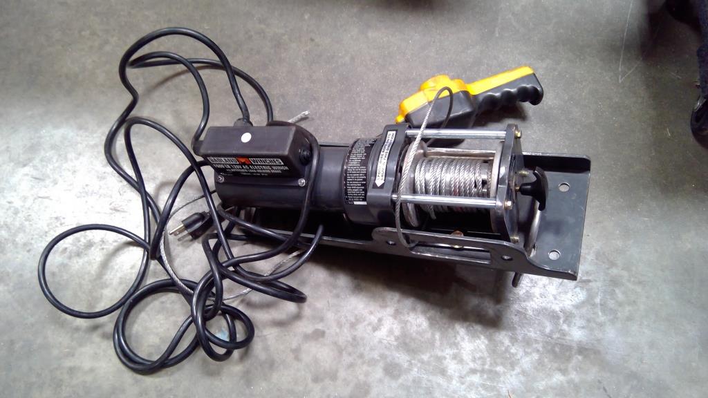Badland Winches 120V AC Electric Winch And Pittsburgh Roller Seat In Plastic Container