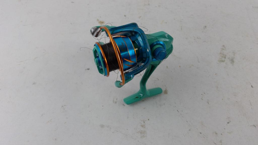 Bass Pro Shop Fishing Reel