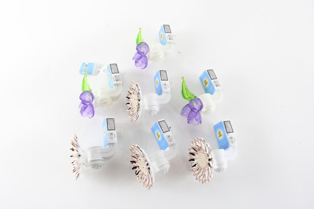 Bath & Body Works Plug In Fresheners, 10+ Pieces Property Room