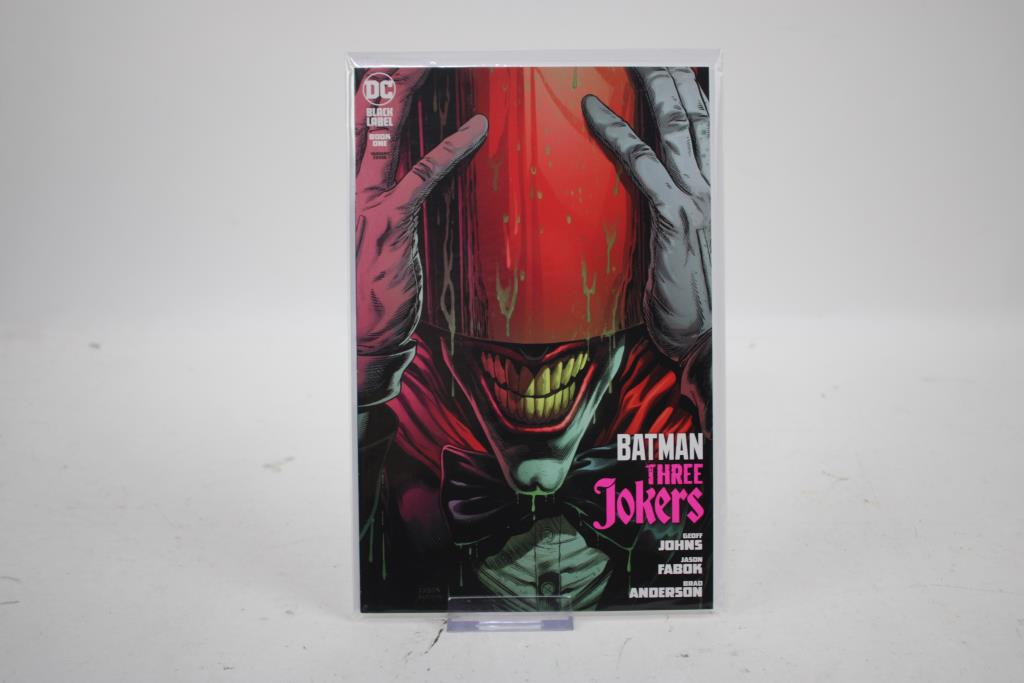 Batman Three Jokers Book 1