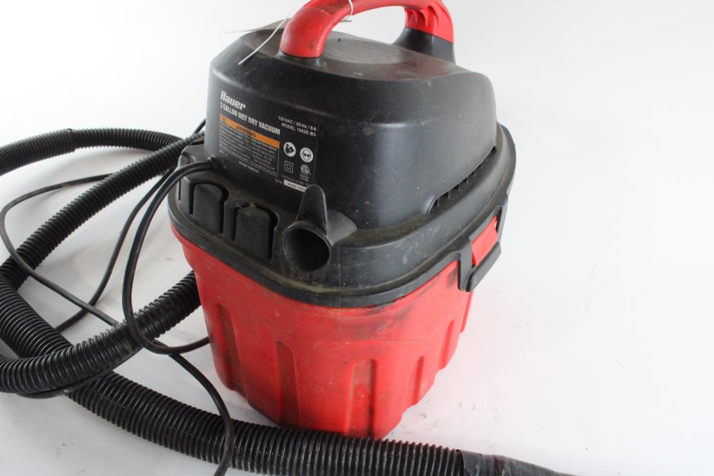 Bauer Wet And Dry Vacuum Property Room