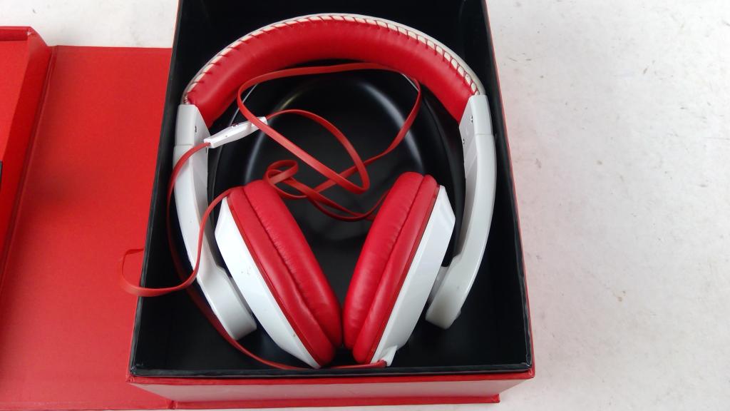 Beats By Dre Headphones