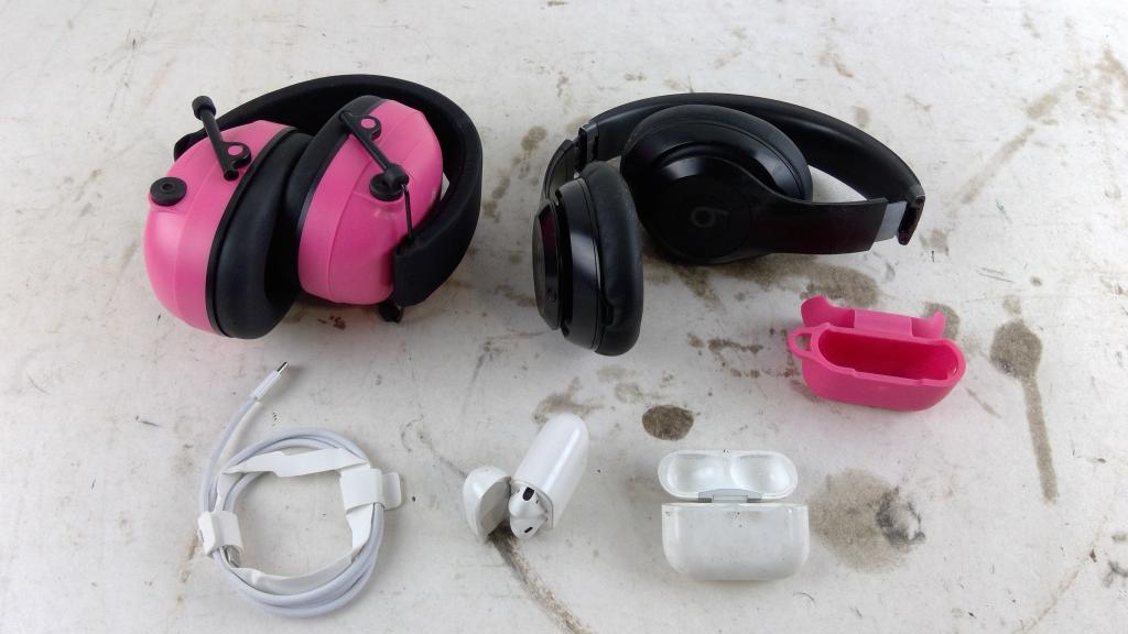 Beats Headphones And More 5 Pieces