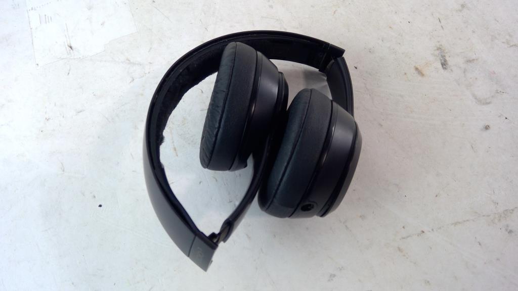 Beats Solo 3 Wireless Headphones