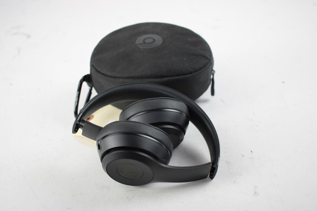Beats Solo 3 Wireless Headphones, Black Property Room
