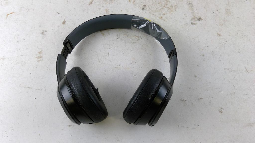 Beats Solo Wireless Headphones