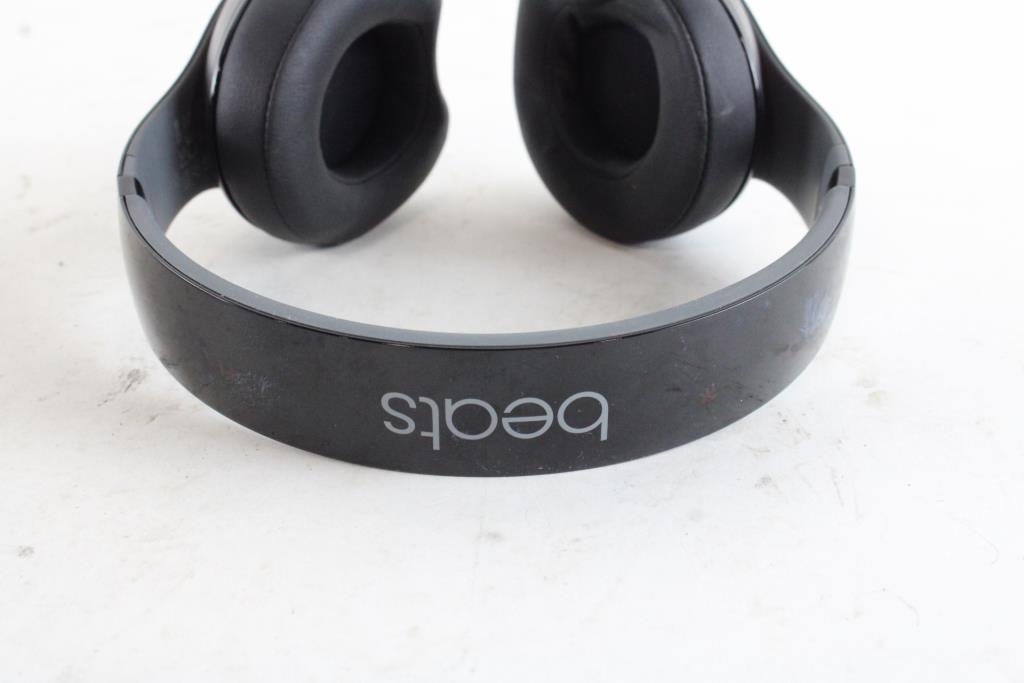 Beats Studio Headphones With Case Property Room