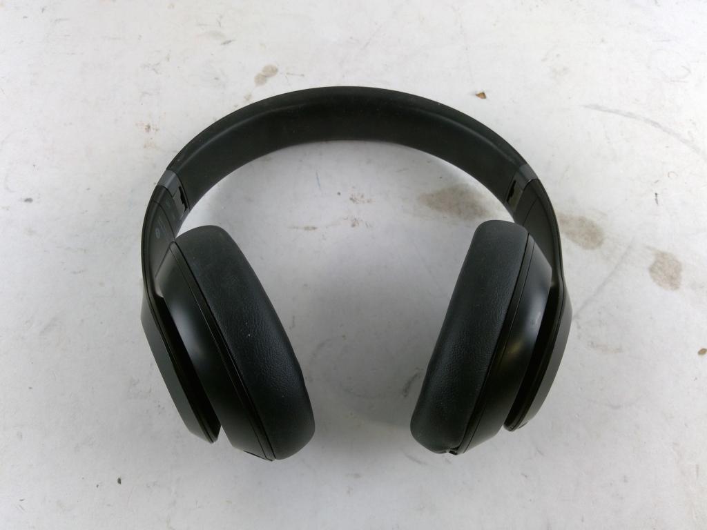 Beats Studio Pro Wireless Headphones