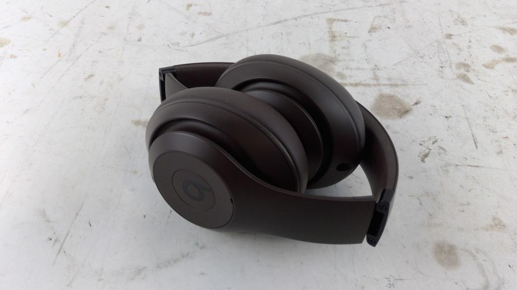 Beats Studio Pro Wireless Headphones