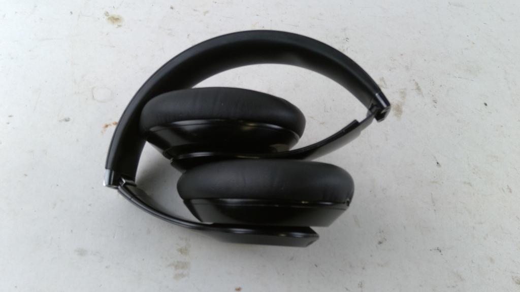 Beats Studio Pro Wireless Headphones