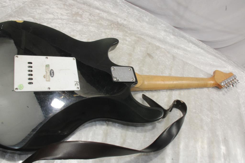 Behringer Electric Guitar Property Room