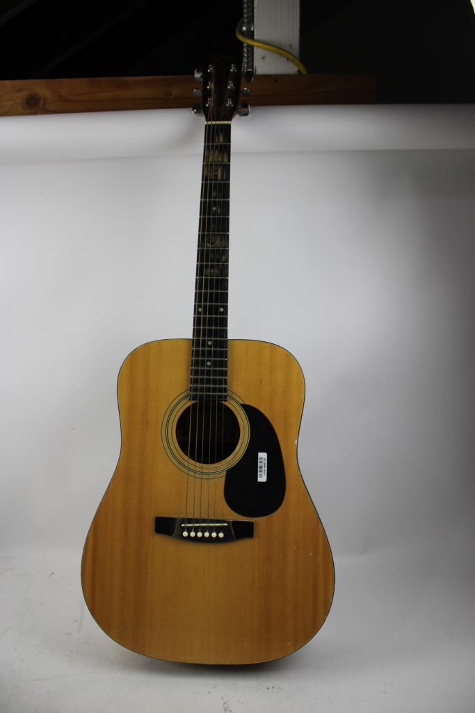 Bently Acoustic Guitar