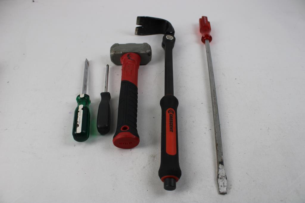 Bionic Trimmer, Cut-off Tool, Milwaukee Drilling Hammer, And More, 7 Pieces