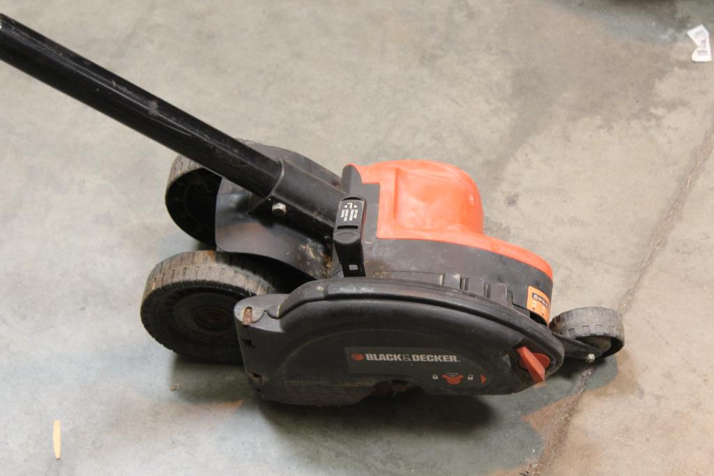 Black & Decker LE750 Electric Landscape Edger Property Room