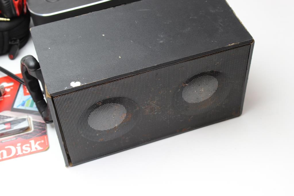 Blackweb Bluetooth Speaker Clock, Craig Digital Mini Tower Speaker And