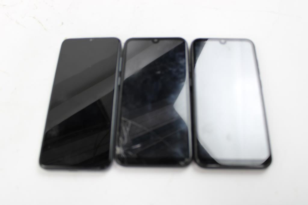 Blu Cell Phone Lot, 3 Pieces, Sold For Parts