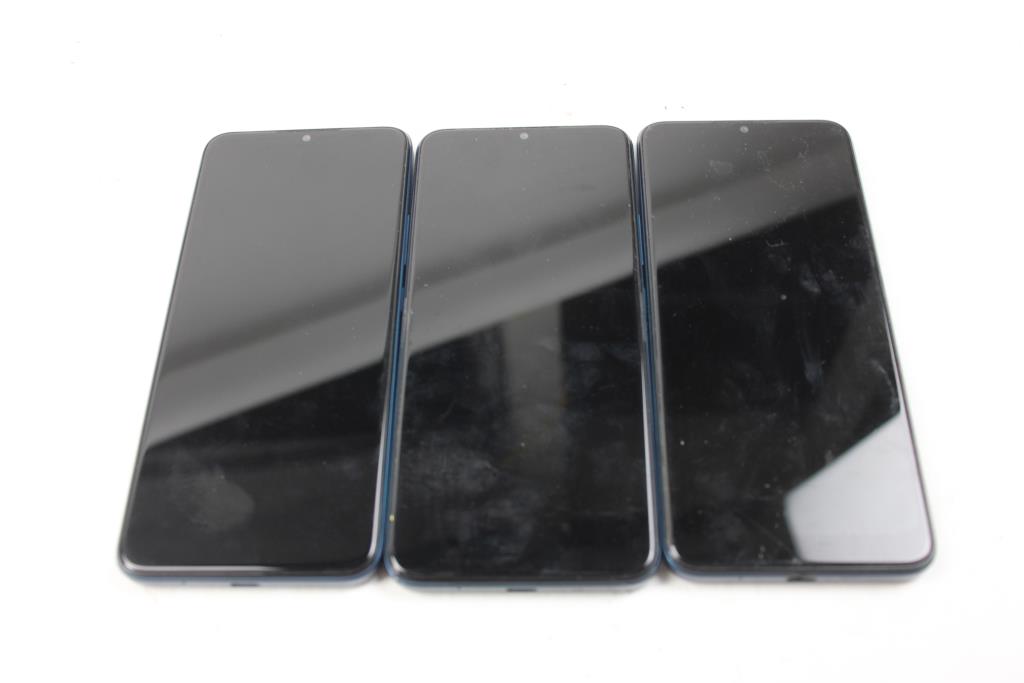 Blu Cell Phone Lot, 3 Pieces, Sold For Parts