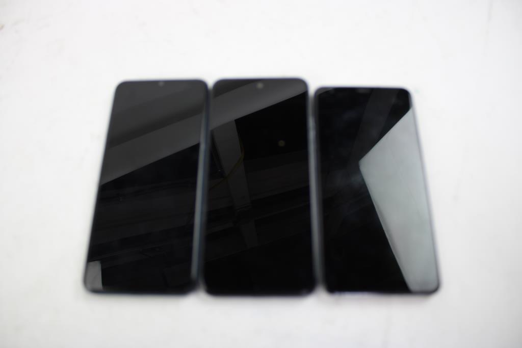 Blu & LG Cell Phone Lot,  3 Pieces, Sold For Parts