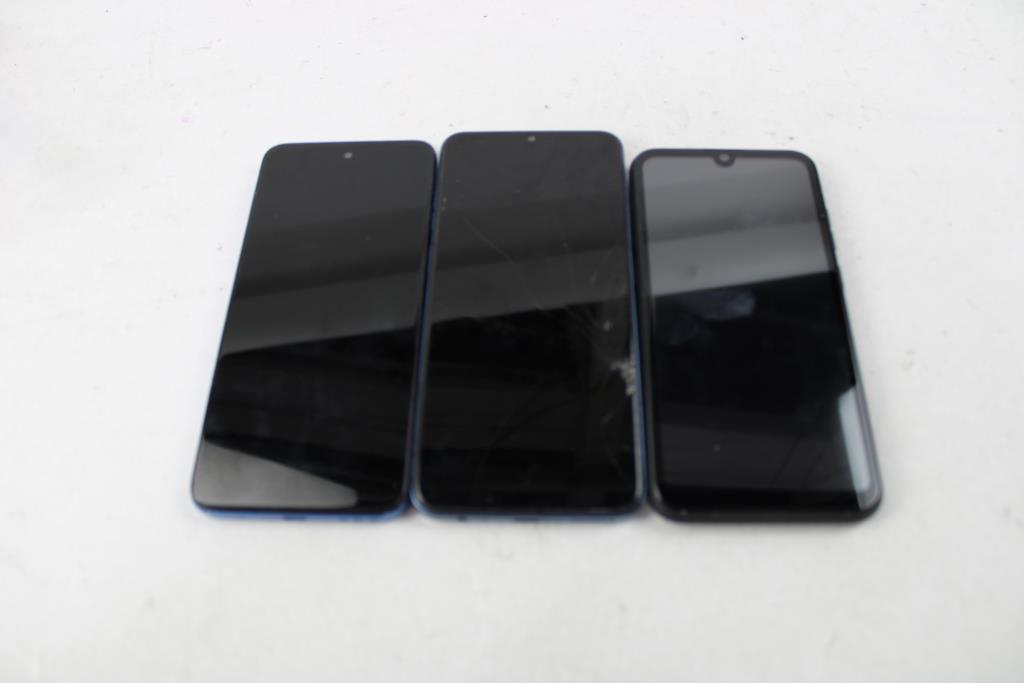 BLU, Motorola, Summit 5G Cell Phone Lot, 3 Pieces, Sold For Parts